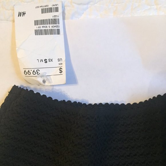 H&M Black Skirt - Picture 2 of 2